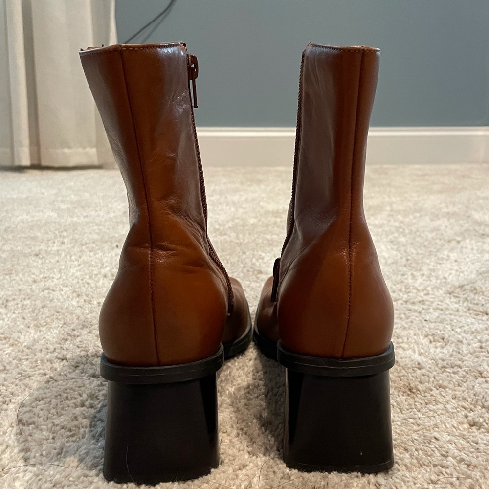 Naturalizer booties - Picture 2 of 5